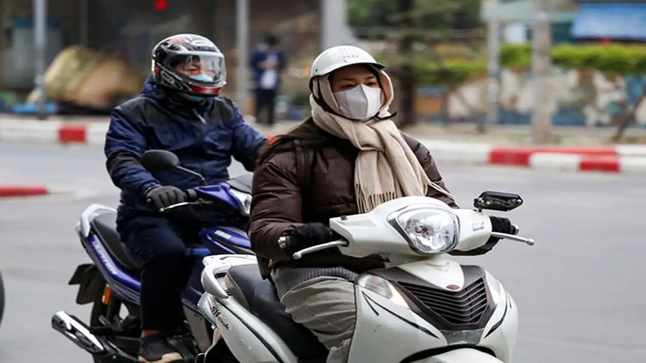 طقس فيتنام المتغير.. رياح شمالية باردة تضرب السواحل وتثير اضطرابات البحر